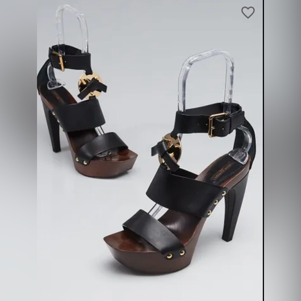 Louis Vuitton Gladiator Style Heels..Sz 9.5/40..In Pristine Condition.!